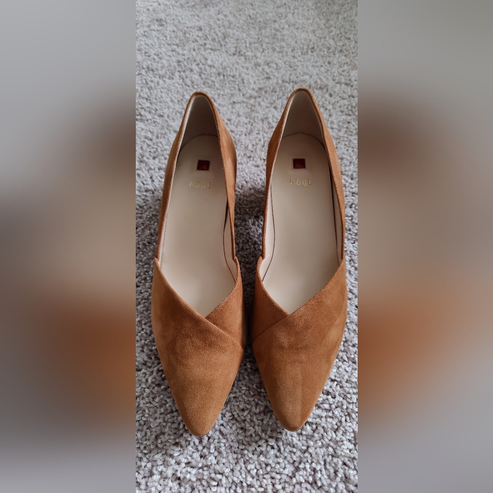 Hogl Suede Pumps